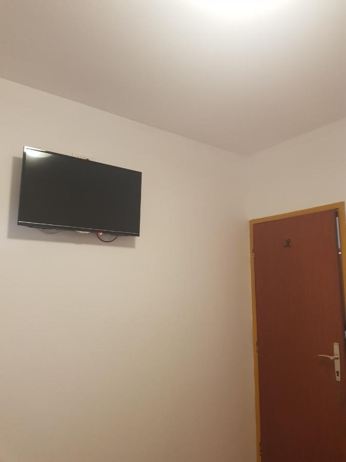 Sobe I Apartmani Marovic Petrovac Exterior photo