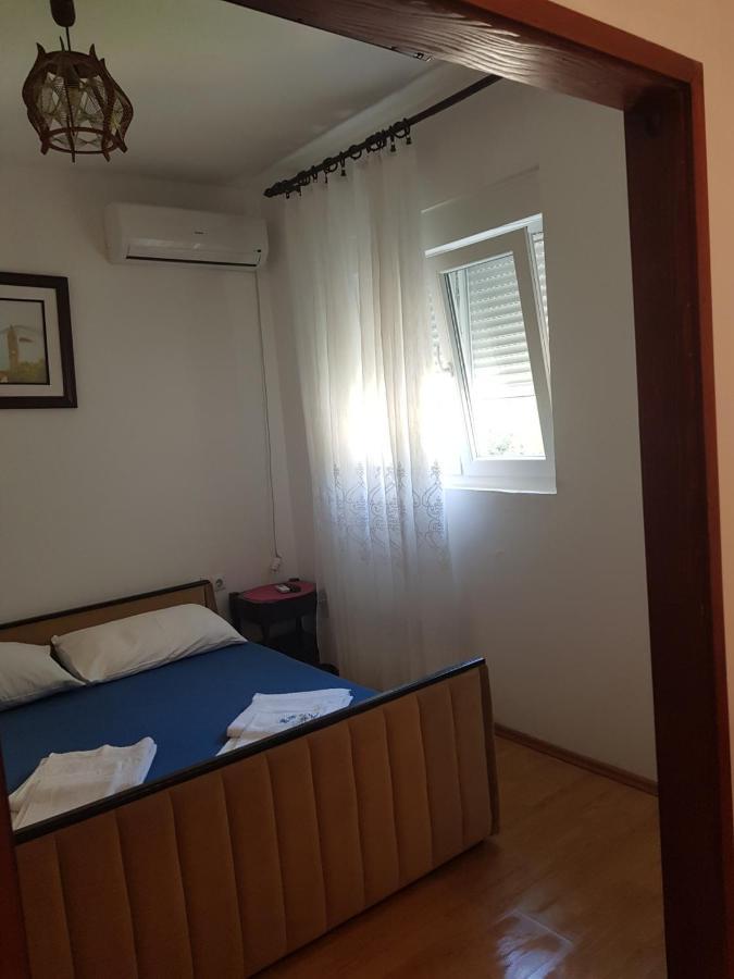 Sobe I Apartmani Marovic Petrovac Exterior photo