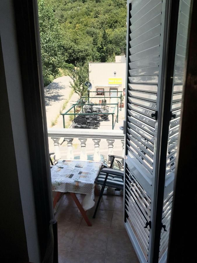 Sobe I Apartmani Marovic Petrovac Exterior photo