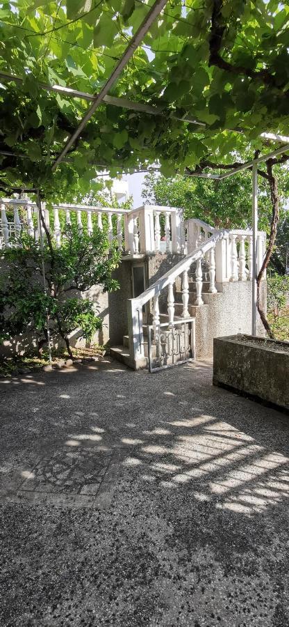 Sobe I Apartmani Marovic Petrovac Exterior photo
