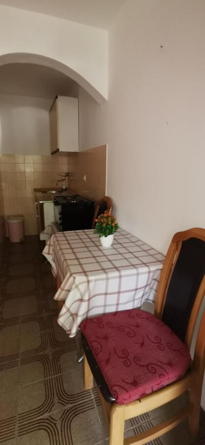 Sobe I Apartmani Marovic Petrovac Exterior photo