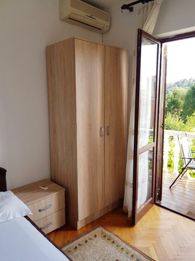 Sobe I Apartmani Marovic Petrovac Exterior photo
