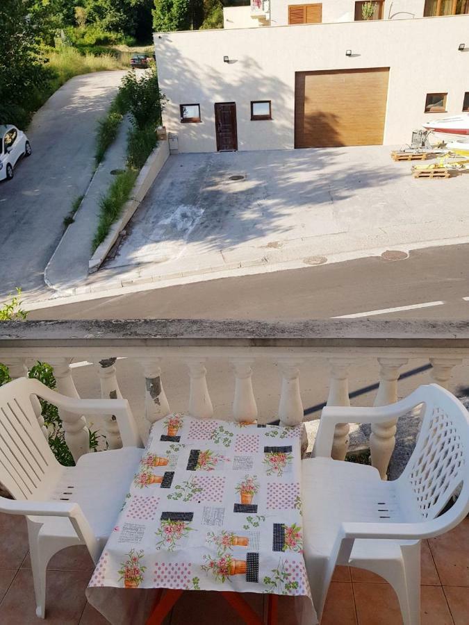 Sobe I Apartmani Marovic Petrovac Exterior photo